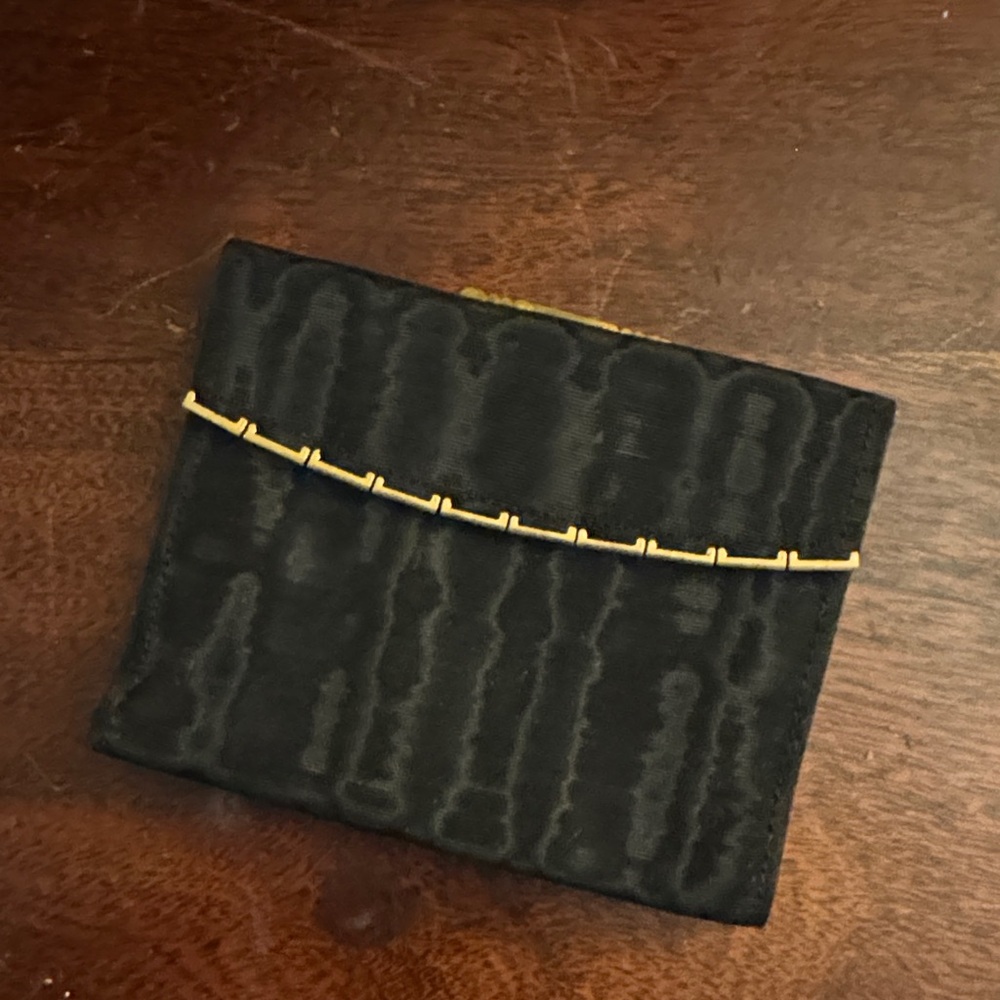 Vintage Leo Miller Paris Haute Couture Black Moire Trifold Kiss Lock Coin Purse